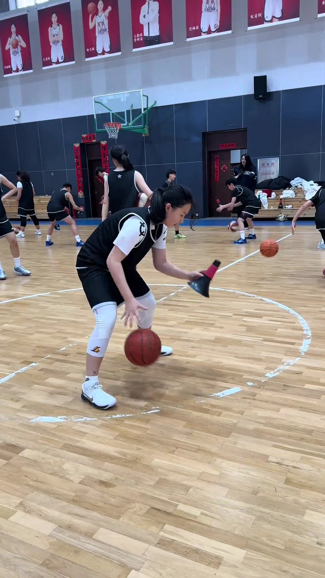 初中女生篮球队怎么训练